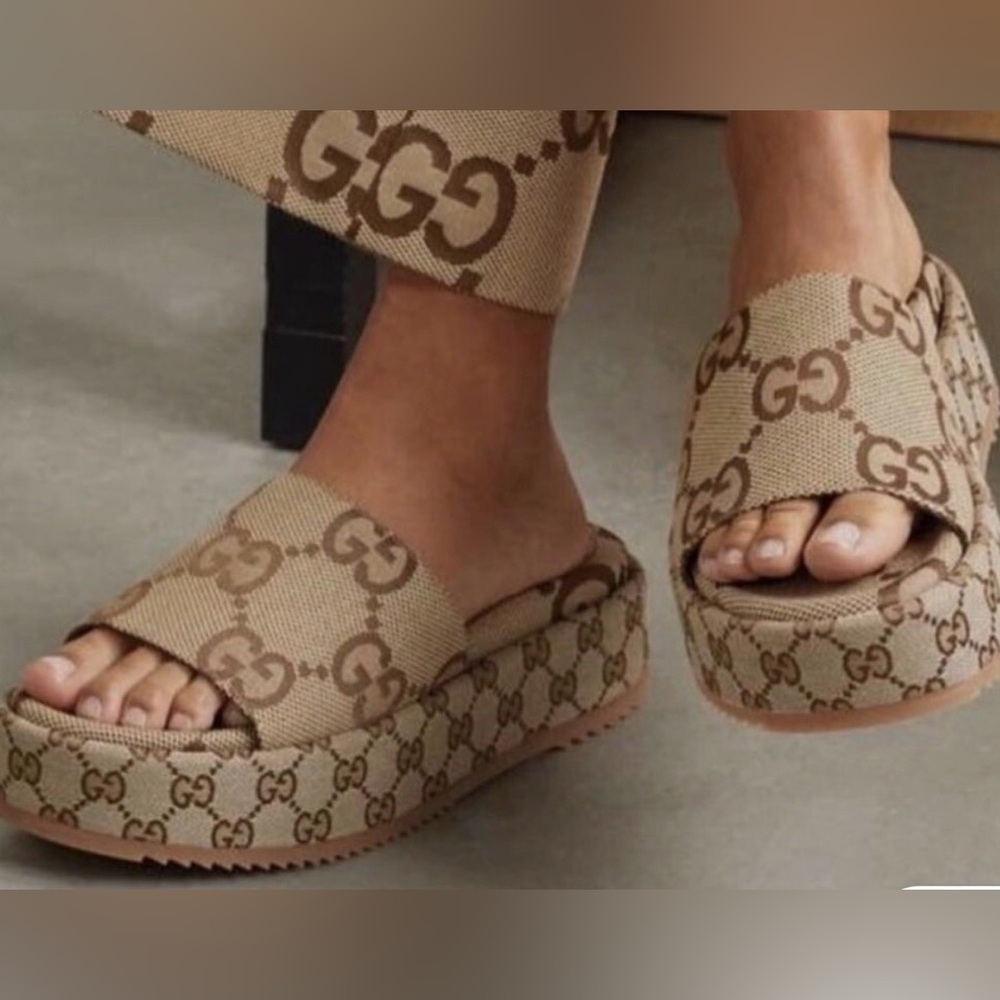 Gucci GG Canvas Platform Slides – Size 38.5